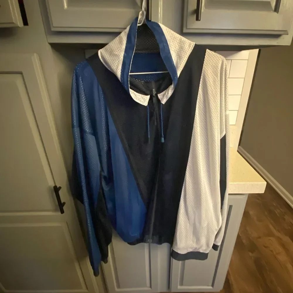 Men’s vintage Givenchy mesh jacket, perfect for spring and summer 🤩